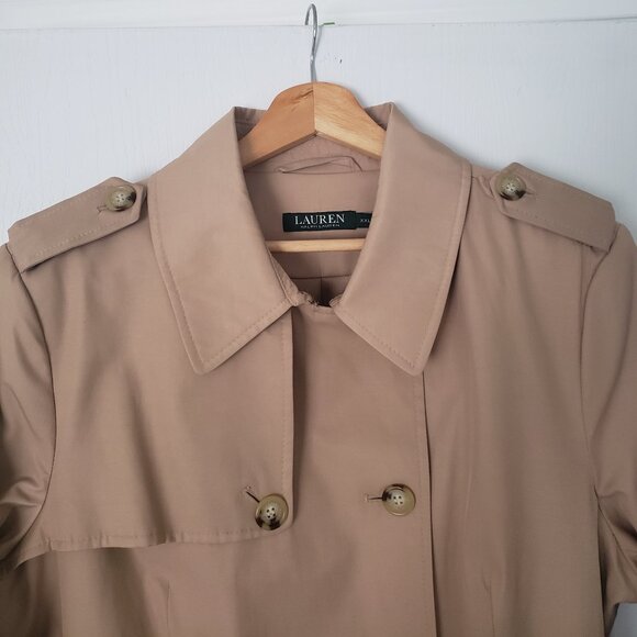 LIKE NEW. Classic double breasted trench coat - Picture 3 of 12